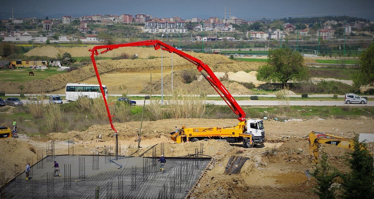 הדרכות בטיחות שחשוב לעבור כשעובדים עם בטון
