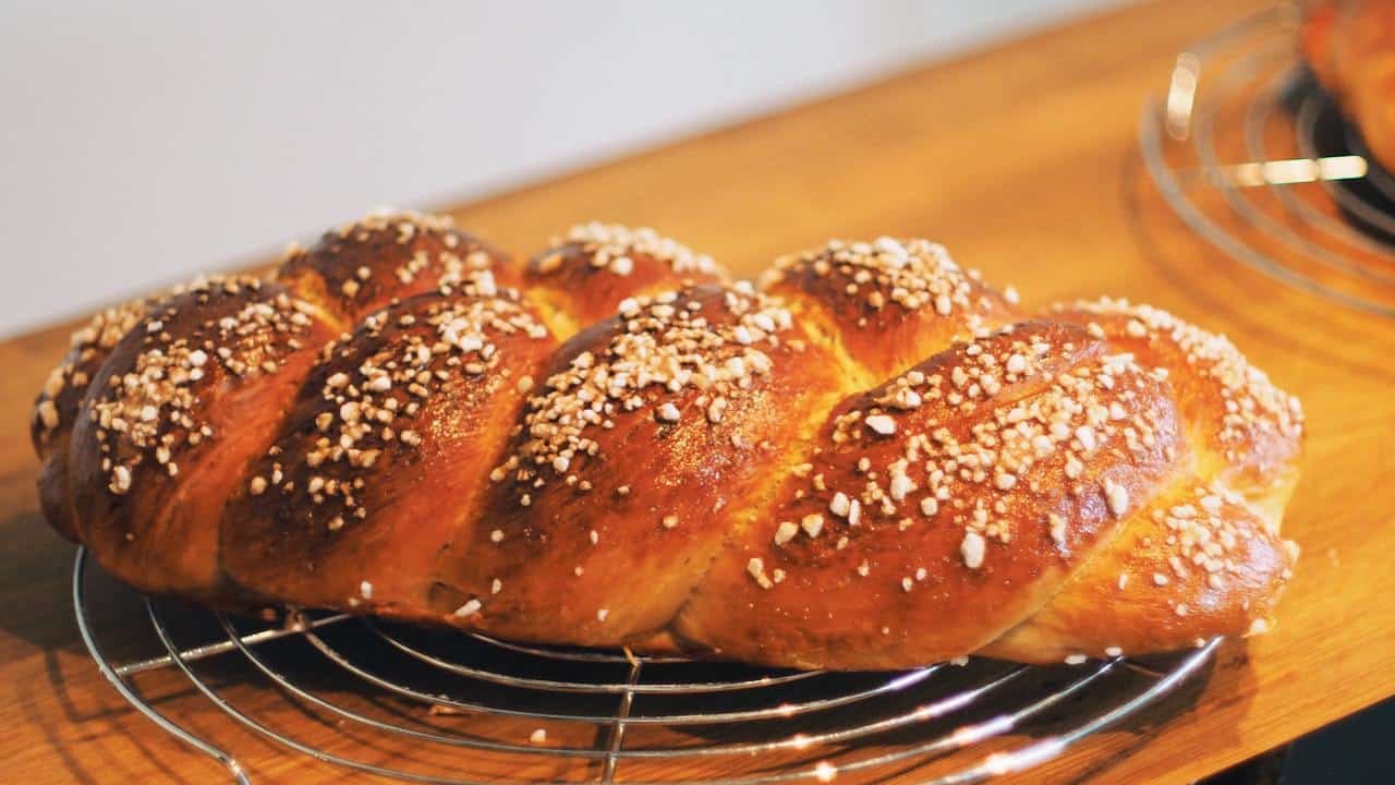 איך עושים קידוש ליל שישי – מדריך פרקטי