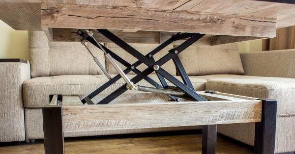 The advantages of an adjustable desk