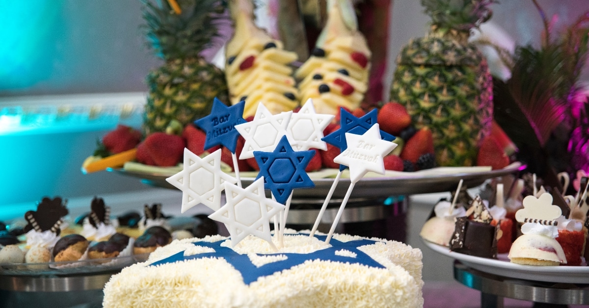 הכנת תכנית יצירתית ומגוונת לאירוע בת מצווה קטן