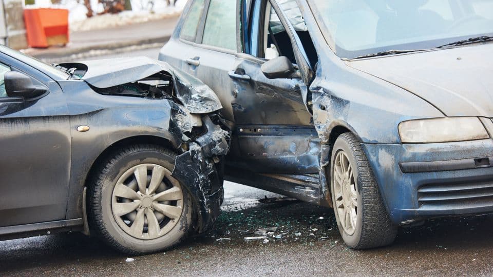 מה תפקידו של עו"ד במקרה של תאונת דרכים המתאפיינת בכאב וסבל?