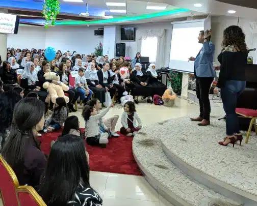 למה כולם מדברים על מופע אומנות החושים של ירון זיגי?