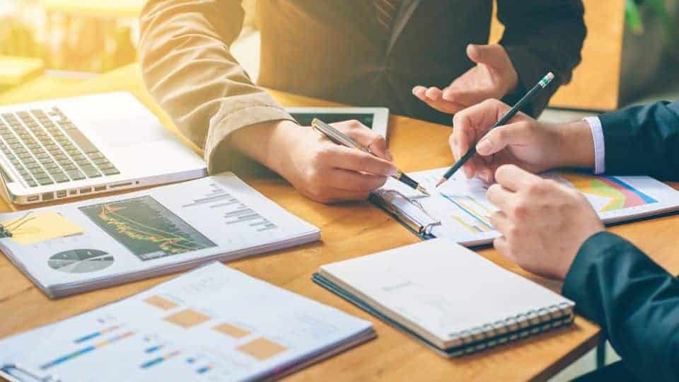 פישוט העברת ענן: כיצד החלפת ענן מעצימה לעסקים להסתגל ולצמוח