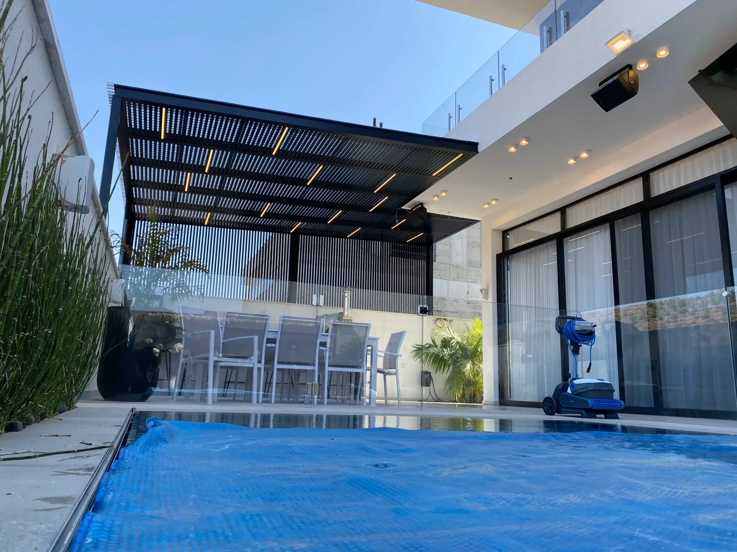 פרגולת פרימיום Pool & Patio - דגם אקווה סטייל