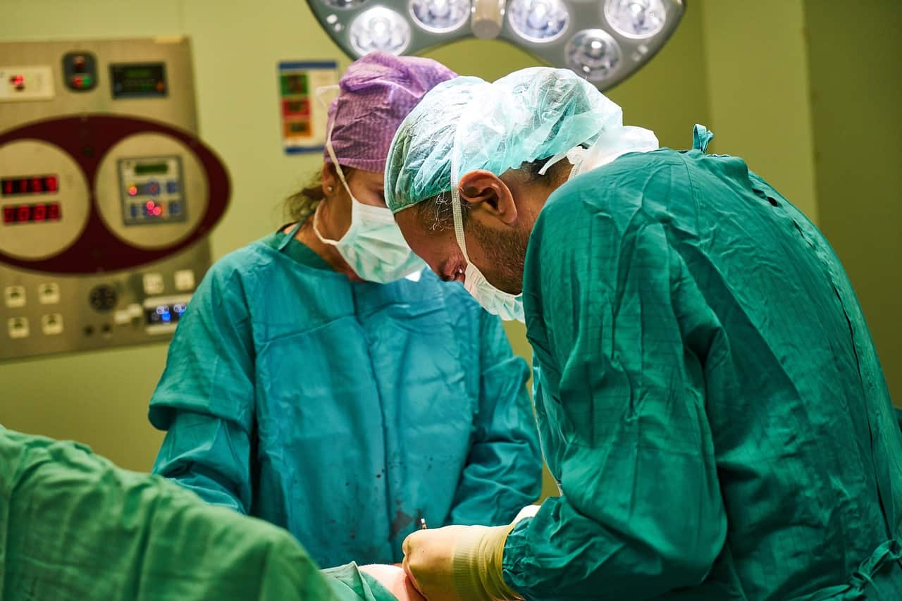 Operating_room_1596973637