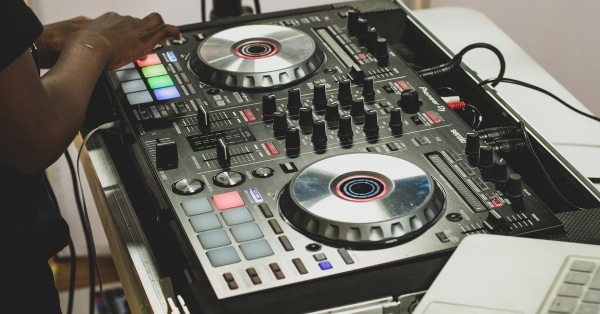 מיקסר DJ