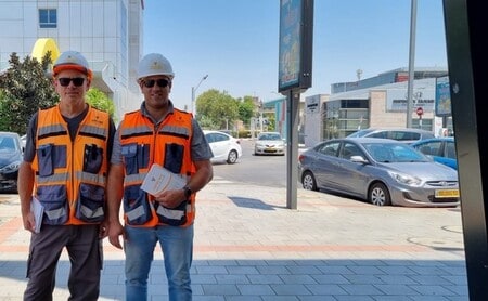 אנשי בטיחות