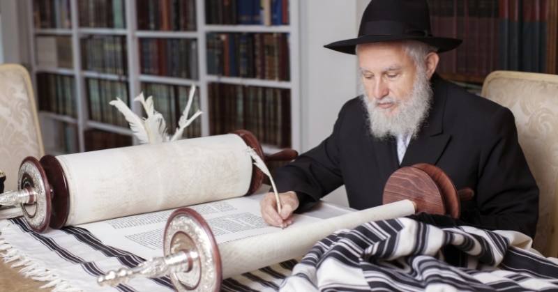 דרך רביעית – כתיבת ספר תורה