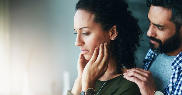נשוי, מבולבל וחנוק? הגישה הטיפולית שטוענת: אל תשבור את הכלים, בנה מרחב נשימה