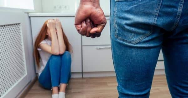 השפעה בלתי ראויה בסכסוכי צוואה: הכרה בכפייה ובמניפולציה