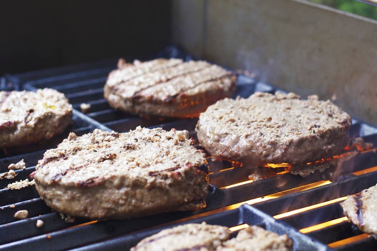 טעים להכיר: הרוח החדשה של גרילי הגז של Weber – סדרת מנגלי ה – Spirit